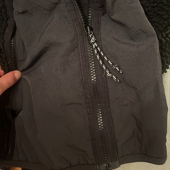 Nike jacket - Picture 3 of 3